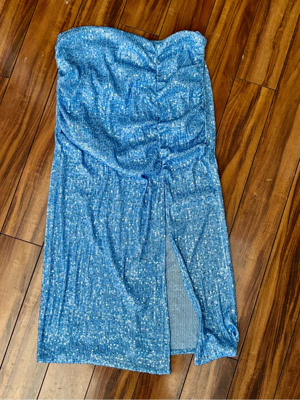 🩵 ZARA Ice Blue Sequin Ruched Midi Skirt with Slit - Size M
